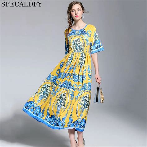 Women's Luxury & Designer Dresses .